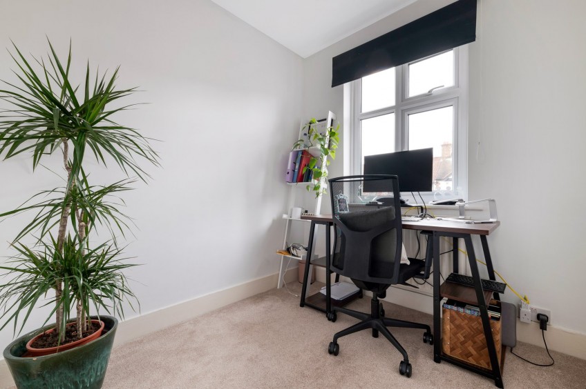 Images for Merlin Grove, Beckenham, Kent EAID:1417578892 BID:7719601