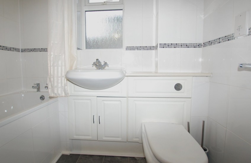 Images for Ravensbourne Avenue, BROMLEY, Kent EAID:1417578892 BID:7719601