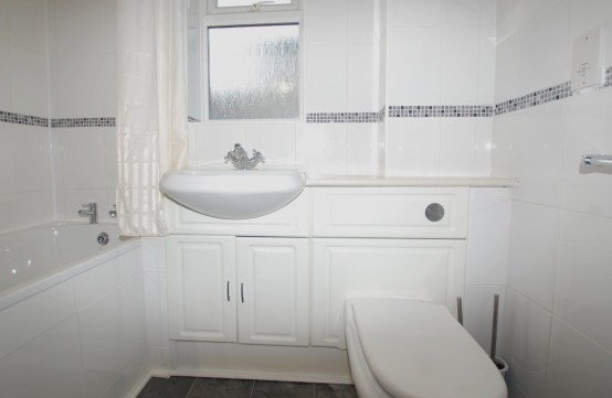 Images for Ravensbourne Avenue, BROMLEY, Kent EAID:1417578892 BID:7719601