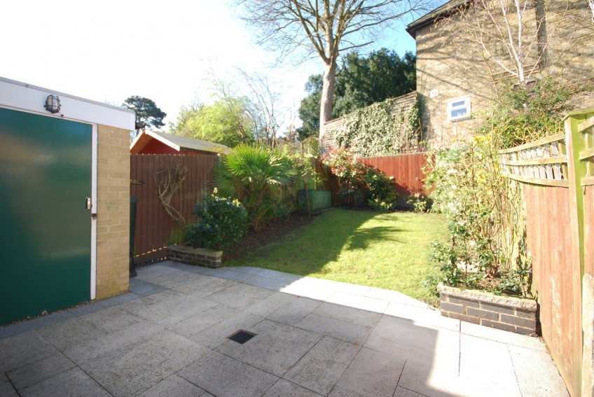 Images for Dykes Way, Bromley, Kent EAID:1417578892 BID:7719601