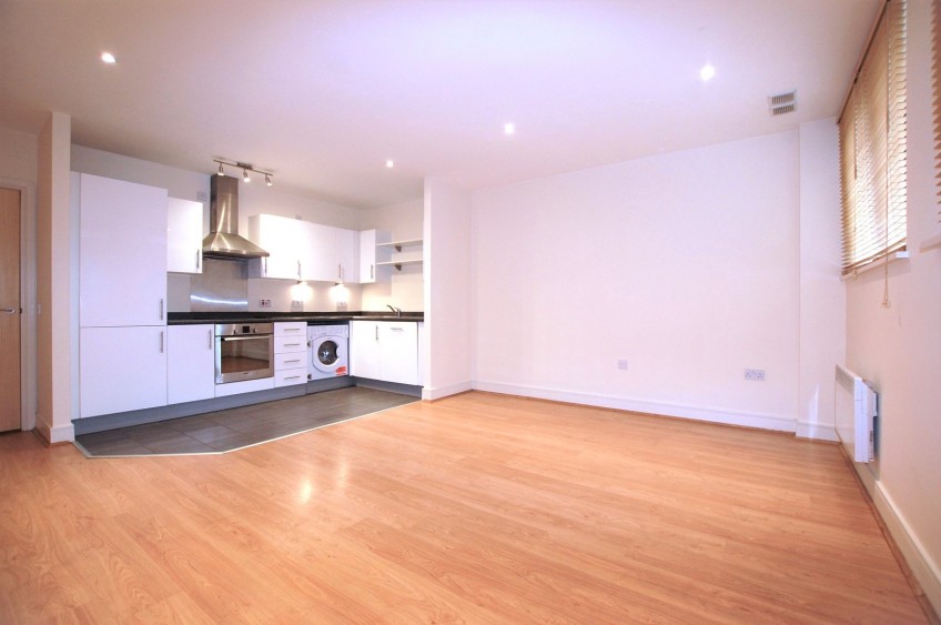 Images for Albemarle Road, 1 Albemarle Road, BECKENHAM, Kent EAID:1417578892 BID:7719601