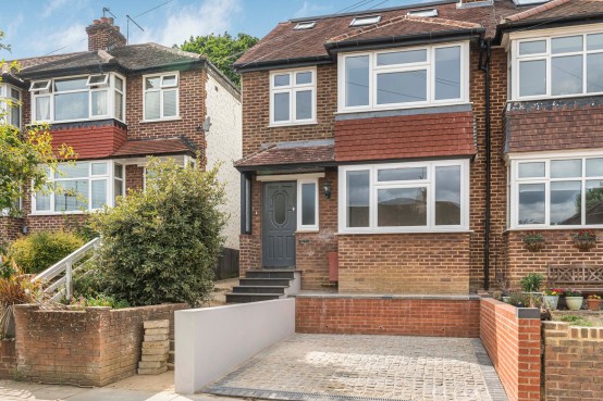 Images for Oak Tree Gardens, Bromley, Kent EAID:1417578892 BID:7719601