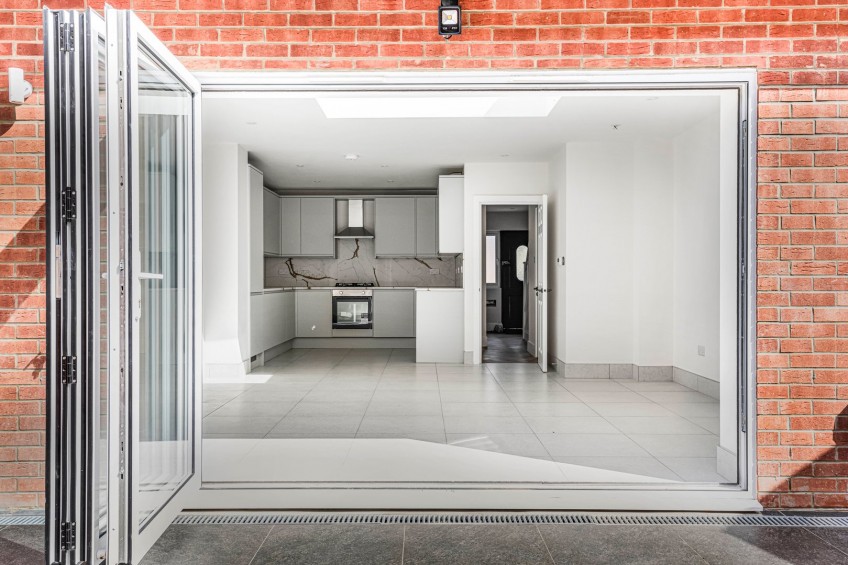 Images for Oak Tree Gardens, Bromley, Kent EAID:1417578892 BID:7719601