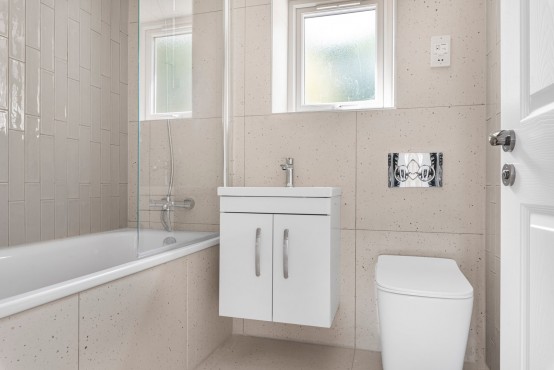 Images for Oak Tree Gardens, Bromley, Kent EAID:1417578892 BID:7719601