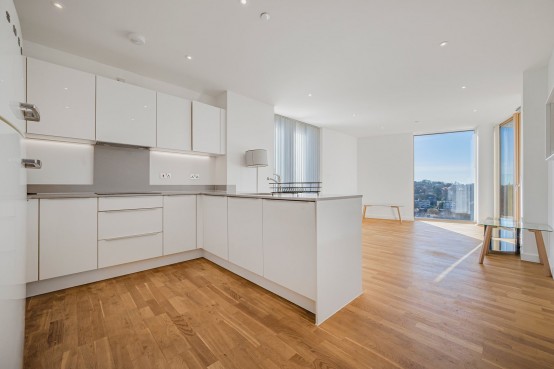 Images for Bromley EAID:1417578892 BID:7719601