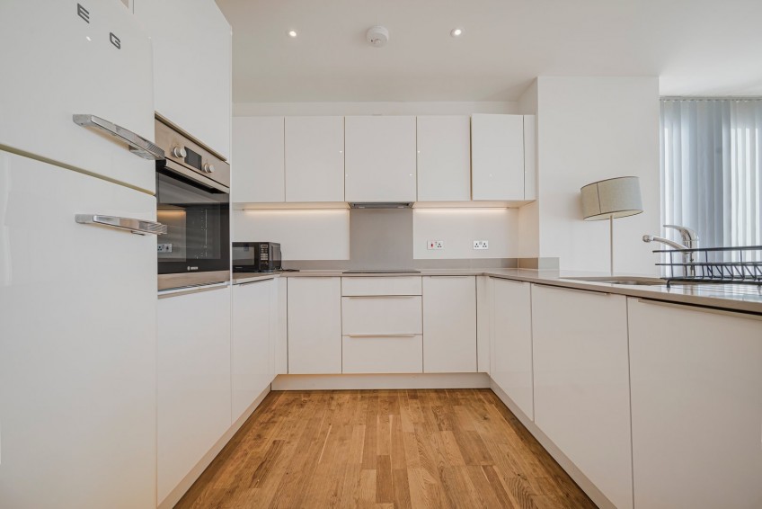 Images for Bromley EAID:1417578892 BID:7719601