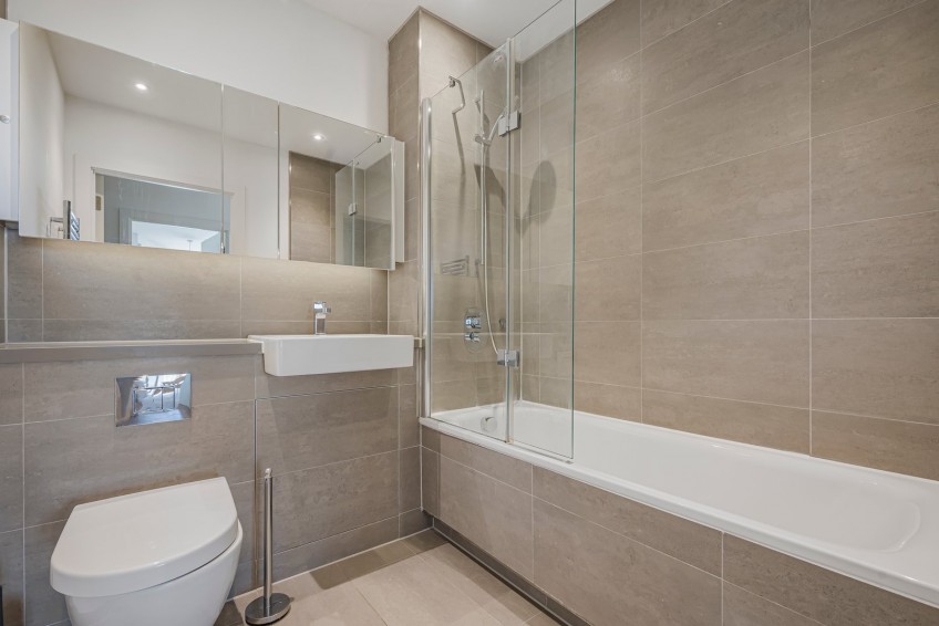 Images for Bromley EAID:1417578892 BID:7719601