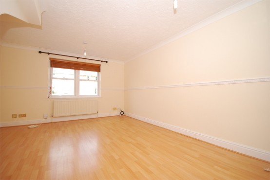 Images for Vicarage Drive, Beckenham, Kent EAID:1417578892 BID:7719601