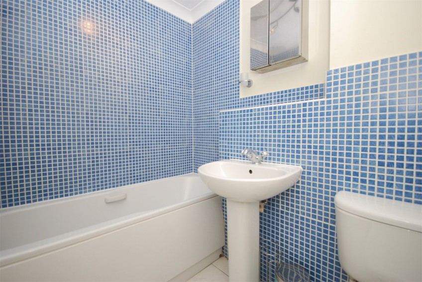 Images for Vicarage Drive, Beckenham, Kent EAID:1417578892 BID:7719601